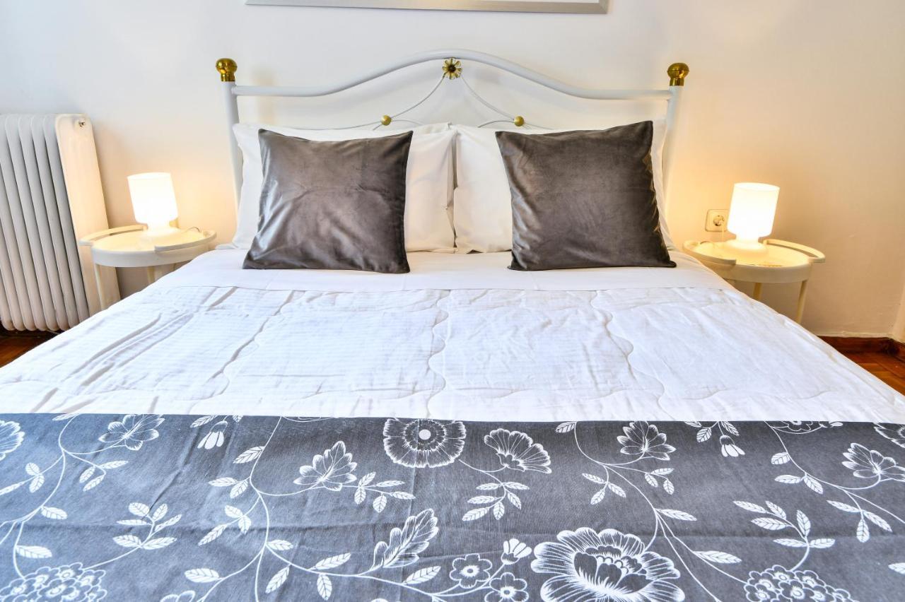 Groovy Apartment By The Sea With Garden Palaio Faliro Eksteriør billede